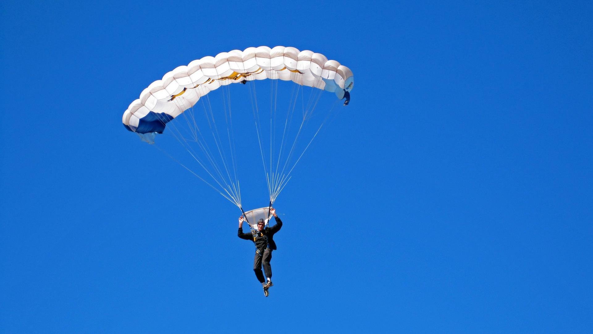 “步行替代一站地”活动周 为公共交通减压